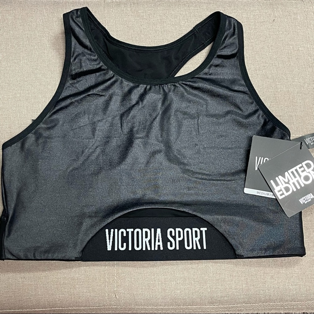 ⛔️SOLD⛔️LimitedEdition Victoria Secret HighNeck Sports Bra